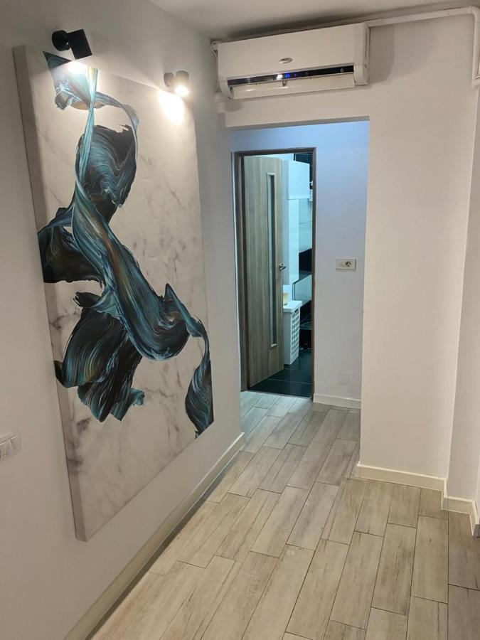 Beautiful Modern Apartment Craiova Exterior photo