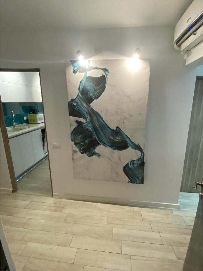 Beautiful Modern Apartment Craiova Exterior photo